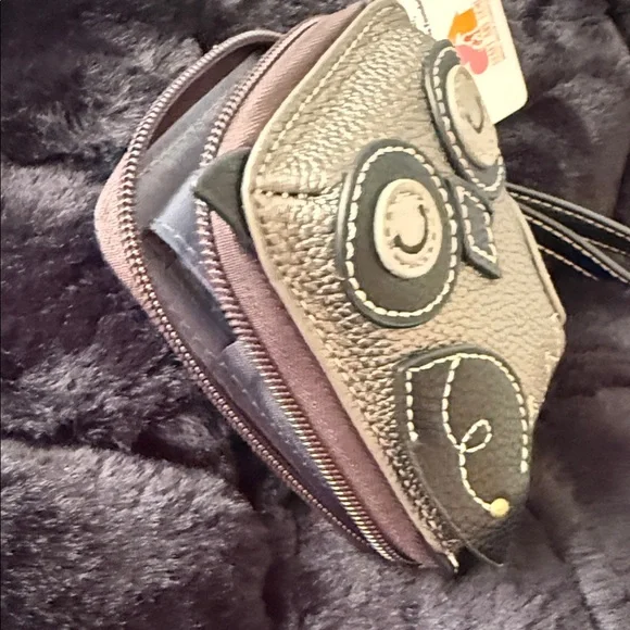 Chala Metallic Silver and Black Owl RFID Wristlet Wallet with Green Leaf Charm - Picture 5 of 5